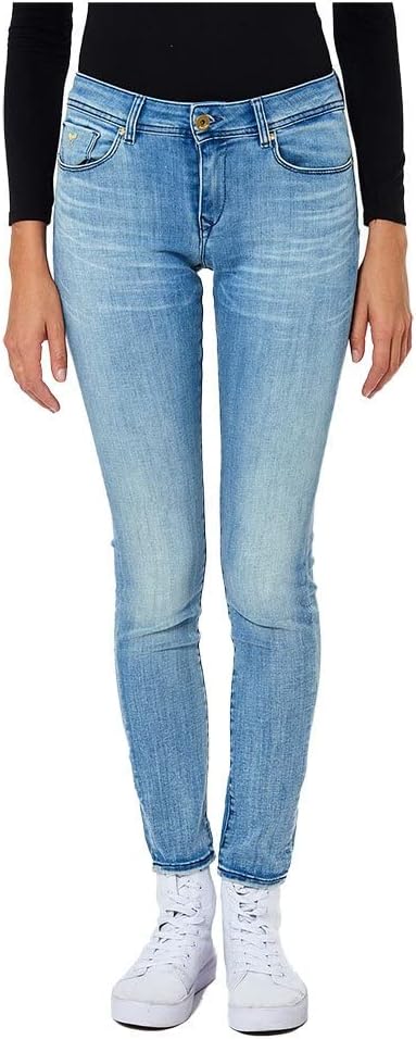 Installing Pavo Monitor Arm on a wooden desk